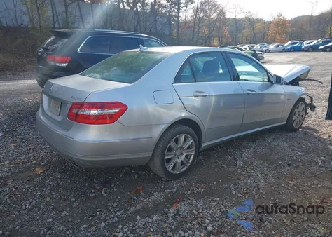 2012 Mercedes-Benz E 350 4Matic z USA, uszkodzony, nr VIN WDDHF8JB3CA619437